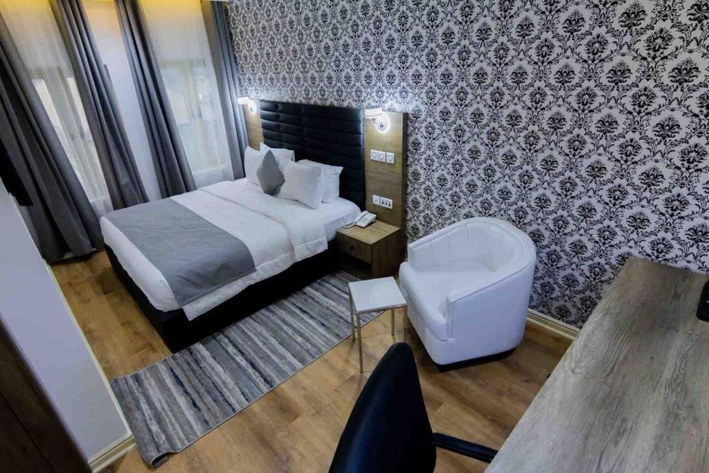 Crownsville Hotel - Airport Road Port Harcourt Dış mekan fotoğraf